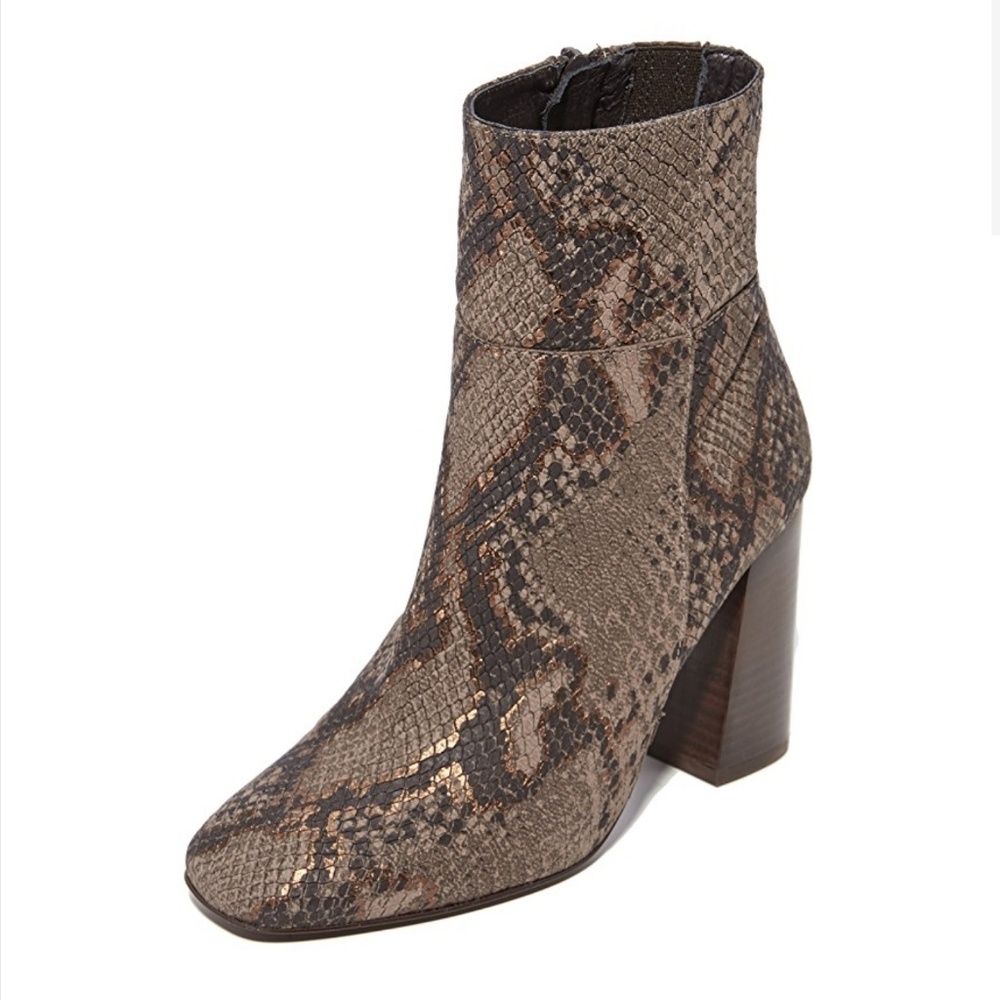 Chic Free People Booties - Picture 2 of 14